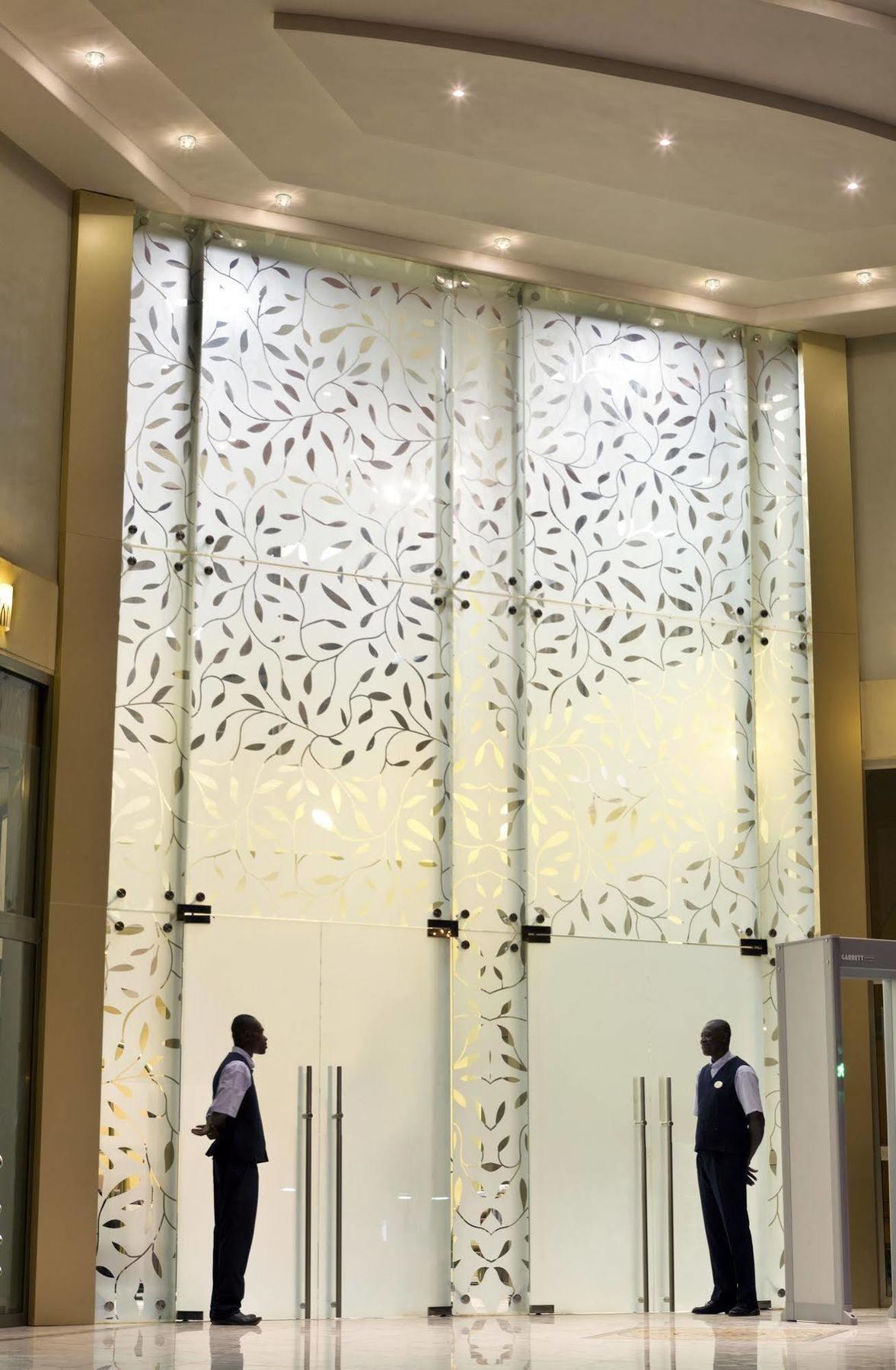 Bravia Hotel Ouagadougou Ngoại thất bức ảnh